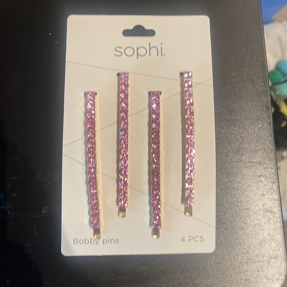 Jeweled Bobby pin in pink